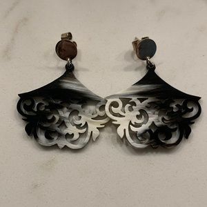 Ombré bone earrings